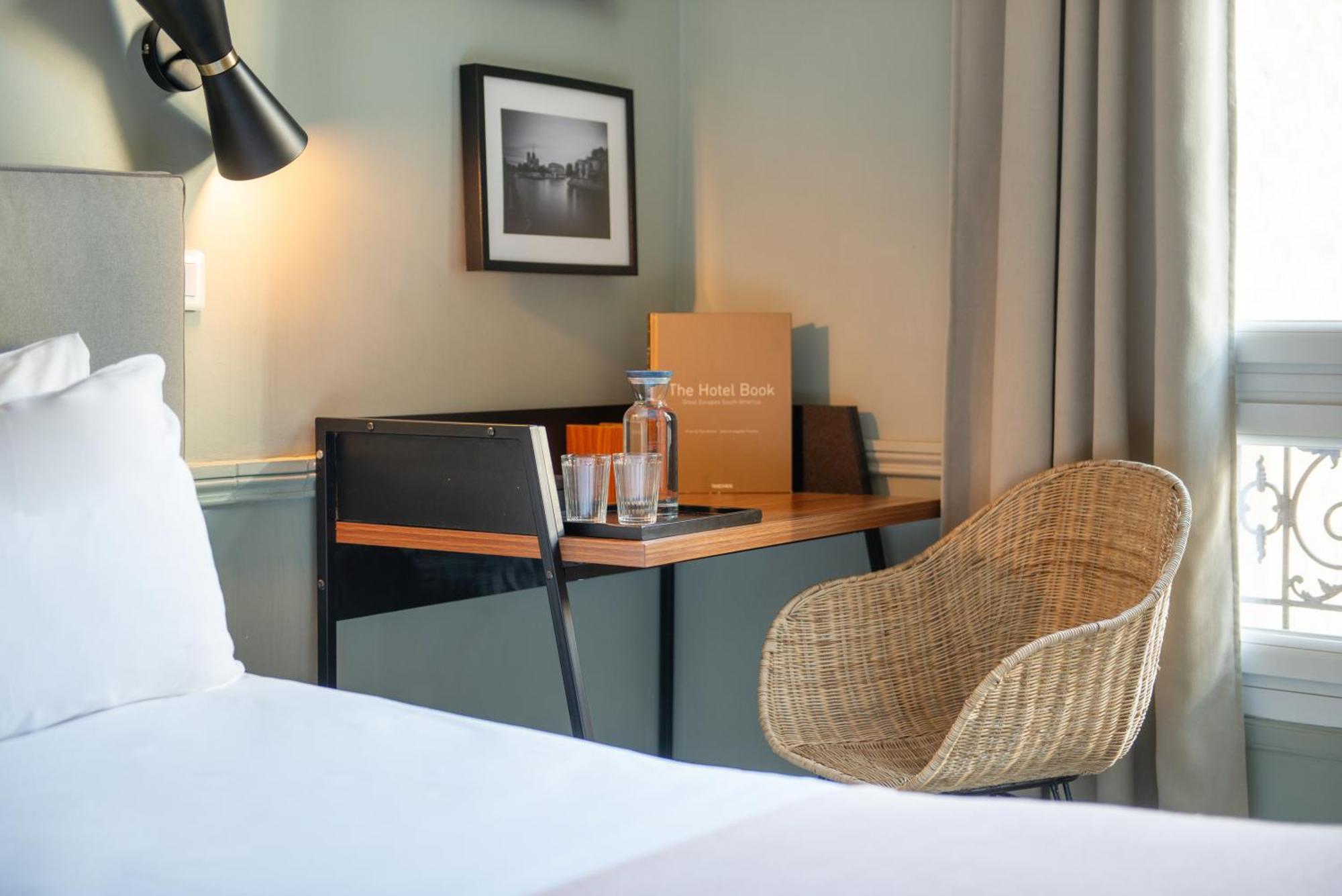 Hotel Avama Prony París Habitación foto